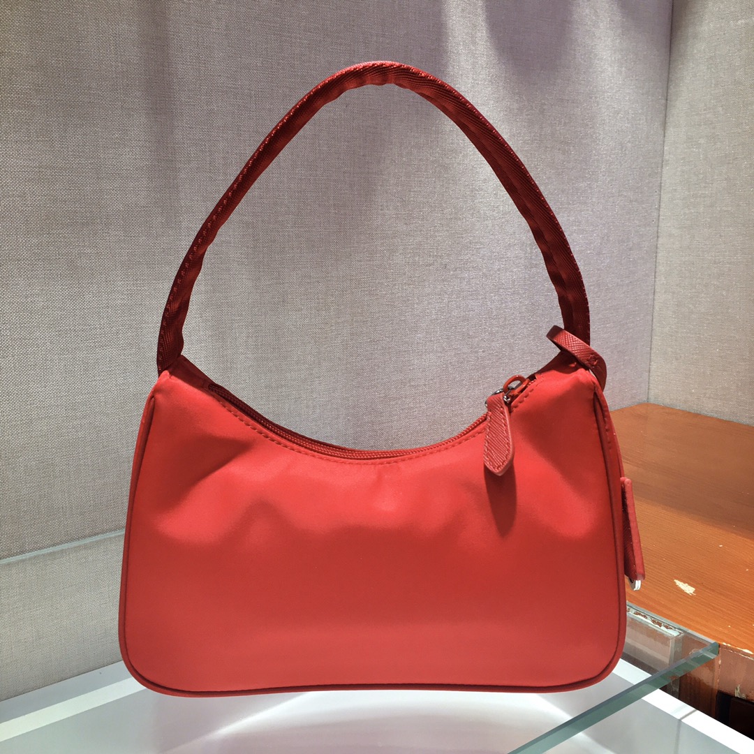 Prada Mini Re Nylon Re Edition 2000 Hobo Bag Handbag Red 1NE515